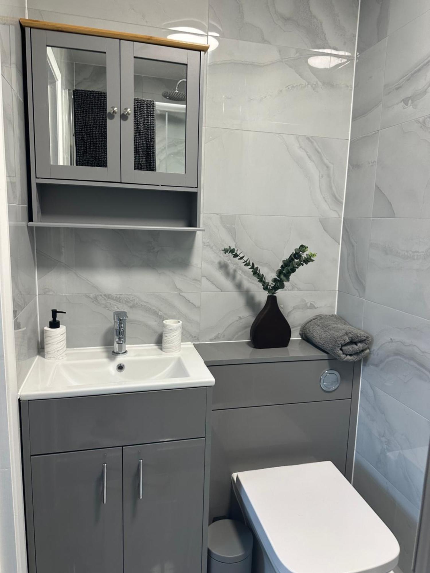 New Apartment 3 Brentford Luaran gambar